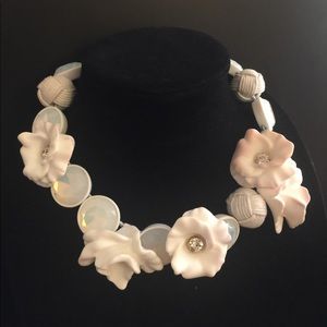 J Crew Jumbo white flowers necklace